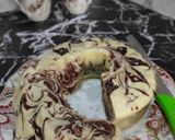 Foto langkah ke 8 dari resep Bolu Zebra Kukus.