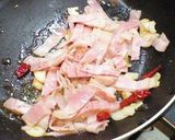 A picture of step 6 of Delicious Pasta Carbo-natto?! (Natto in Carbonara Sauce).