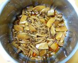 A picture of step 7 of King Trumpet & Shimeji Mushrooms Simmered in Sweet Soy Sauce.