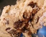 Une image de l'étape 2 de Cookies moelleux au chocolat noir.