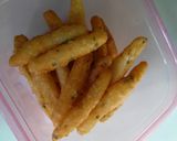 Foto langkah ke 3 dari resep Stik Kentang Keju.