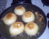 A picture of step 2 of Spicy chicken buns.
