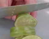 A picture of step 1 of Sparking and refreshing mint and lime drink🍸🍸🍸🍸🍸.