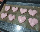 A picture of step 7 of Heart Meringues ❤.