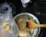 Foto langkah ke 3 dari resep Churros nutella gula putih.