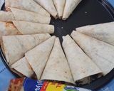 صورة لخطوة 3 من وصفة خبز تورتيلا المحشي