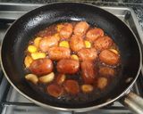 Foto del paso 2 de la receta: Chorizos picantes al ajillo