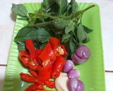 Foto langkah ke 2 dari resep Sambel Tempe Kemangi.