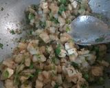 A picture of step 3 of Striped haryali samosa.