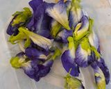 Foto langkah ke 1 dari resep Butterfly Pea Coffee.
