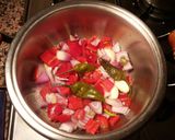 Foto del paso 3 de la receta Patatas con ajos y pescado con pimientos picantes