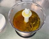 Une image de l'étape 4 de Marinade épicée au citron, érable, tomate et moutarde à l'ancienne.