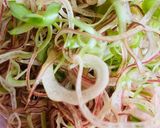 Hình bước làm 2 của món Bún bò nhà làm