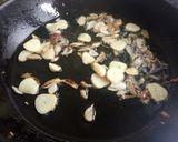Foto langkah ke 3 dari resep Telur dadar kucai.