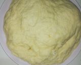 Foto langkah ke 3 dari resep Adonan dasar Roti tanpa Ulen dengan minyak Goreng.