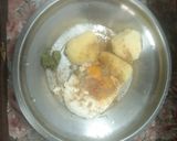 A picture of step 2 of Papad  Paneer Cutlet.