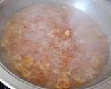 A picture of step 5 of Fried Noodles with Shrimp and Piquillo Pepper Aioli.