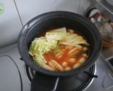 Hình bước làm 3 của món Bánh gạo sốt cay Hàn Quốc tokbokki