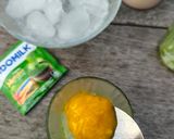 Foto langkah ke 3 dari resep Iced Mango Matcha Latte.