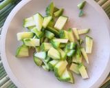 Foto del paso 1 de la receta: Huevo con calabacitas
