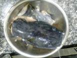 Cơm nhà với cá lăng nấu măng chua và cá lăng kho tộ bước làm 1 hình