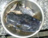 Hình bước làm 1 của món Cơm nhà với cá lăng nấu măng chua và cá lăng kho tộ