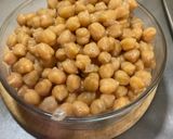 A picture of step 1 of Chickpea Pozole, @jauregrill Style.
