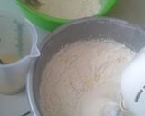 Foto langkah ke 2 dari resep Bolu Kukus Mingkem (KARAKTER).