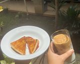 Foto langkah ke 3 dari resep Smoked beef cheese toast ala anak kozan keren.