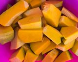 Foto langkah ke 1 dari resep Kolak Pisang Kepok - Labu Kuning.
