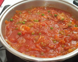 Foto del paso 4 de la receta: Garbanzos con tomate y chorizo (otra versión)