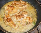 Foto del paso 6 de la receta: Estofado de trutros de pollo a la crema