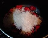 Foto langkah ke 2 dari resep Korean ice strawberry milk.