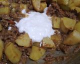 A picture of step 3 of Qeema Aloo.
