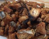 Foto langkah ke 2 dari resep Ikan asin telang masak asam(iwak karing telang masak asam).