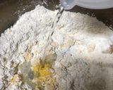 Foto langkah ke 2 dari resep Roti Isi Daging.