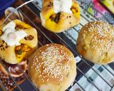 A picture of step 12 of Veggi Zingy parcel and Curry buns.