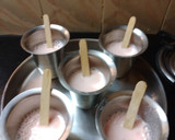 ரோஸ் மில்க் சிரப் குல்ஃபி(நோ ஸுகர்) ரெசிபி ஸ்டேப் 4 புகைப்படம்