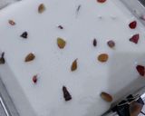Foto langkah ke 5 dari resep Pudding Lapis Surabaya.