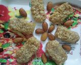 A picture of step 5 of Almond flower with Milk cake.