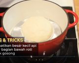 Foto langkah ke 6 dari resep Korean Garlic Cheese Bread.
