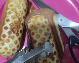 Gambar langkah 3 resipi Waffle Stick with Chocolate Filling.