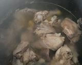 Gambar langkah 1 resipi Ayam kampung masak halia.