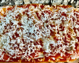 Foto del paso 2 de la receta: Canelones de espinacas, setas, piñones y pasas