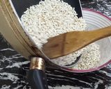 A picture of step 1 of Pop Rice Ladu.