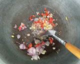 Foto langkah ke 4 dari resep Nasi Goreng Kampung.