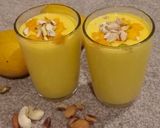 A picture of step 3 of Mango dryfruit lassi.