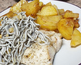 Foto del paso 3 de la receta: Merluza al ajo con topping de gulas