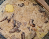 Foto del paso 5 de la receta: Risotto de pollo y champiñones con nata