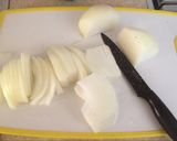 Foto del paso 2 de la receta: Papas con cebolla y longaniza